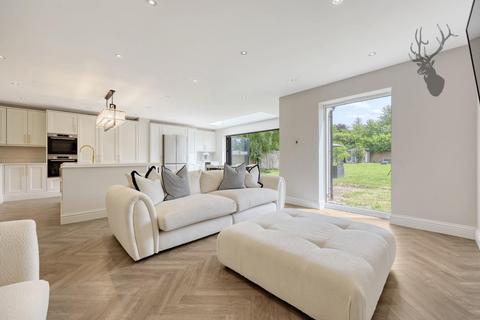 4 bedroom detached house for sale, Ongar Road, Abridge, Romford