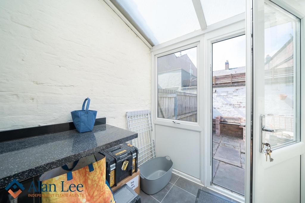 Lean-to