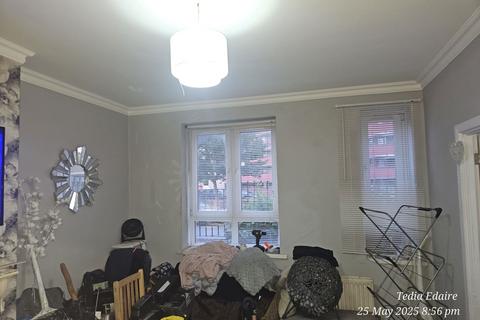1 bedroom apartment for sale, Rotherhithe New Road, Surrey Quays, London, SE16 2AB
