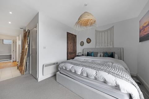 Flat 10, Island House Three Mill Lane, London, E3 3AF