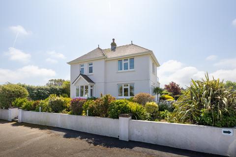 4 bedroom detached house for sale, Camp de L'Eglise, St. Saviour, Guernsey