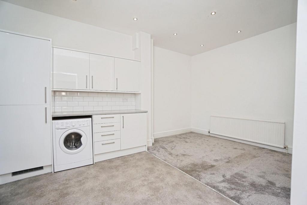 Kitchen/living area
