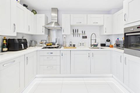 3 bedroom semi-detached house for sale, Bluebell Crescent, Brockworth
