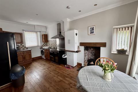 undefined, Pentregwenlais, Llandybie, Ammanford