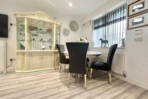 73 Brook Street, Gornal Wood, Dudley, DY3 2NB