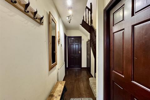 3 bedroom semi-detached house for sale, Rushfield Vale, Fenay Bridge, Huddersfield, HD8 0BX
