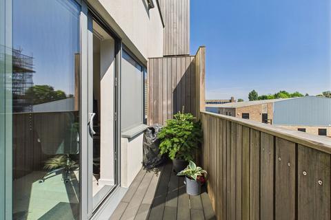 1 bedroom flat for sale, North Street, Horsham RH13