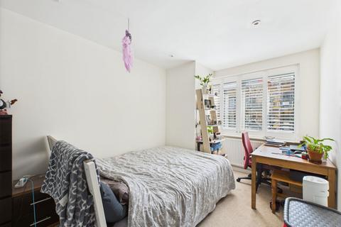 1 bedroom flat for sale, North Street, Horsham RH13