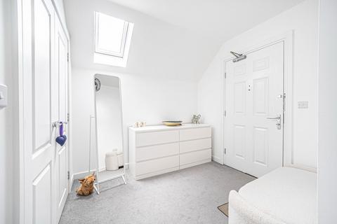 33 Observer Point Road, Overton, Basingstoke, RG25 3FA