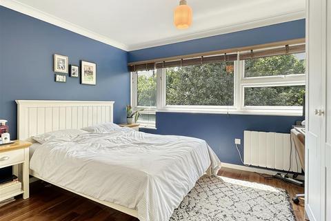 14 Highsett, Cambridge, CB2 1NX