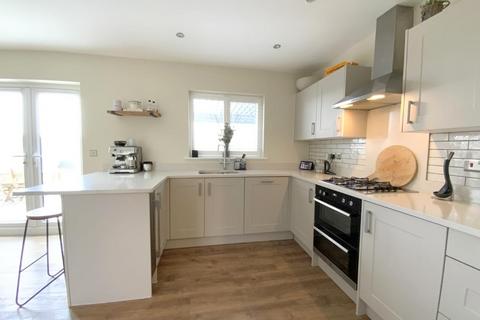 35 Albertross Drive, Humberston, Grimsby, DN36 4ZN