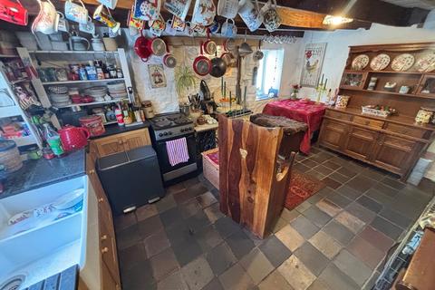 1, Sychpant Gorrig Road, Llandysul, SA44 4JP