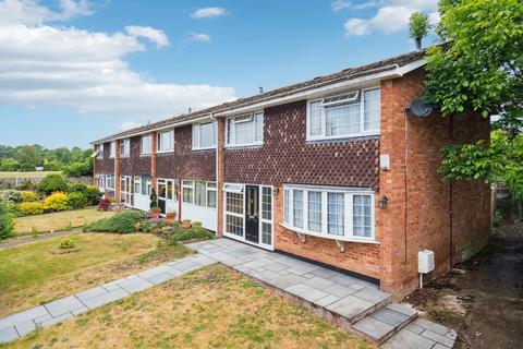 15 Hartley Close, Stoke Poges, Slough, SL3 6NS