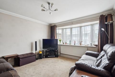 15 Hartley Close, Stoke Poges, Slough, SL3 6NS