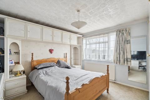 15 Hartley Close, Stoke Poges, Slough, SL3 6NS