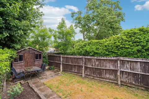 15 Hartley Close, Stoke Poges, Slough, SL3 6NS