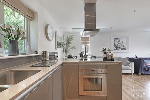 79 Buckingham Road, Epping, CM16 5AF