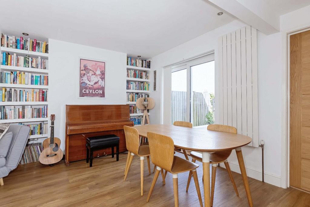 Hangleton Gardens 13.jpg