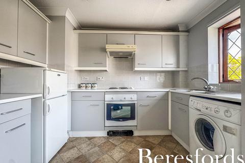 14 Bennison Drive, Harold Wood, Romford, RM3 0WJ