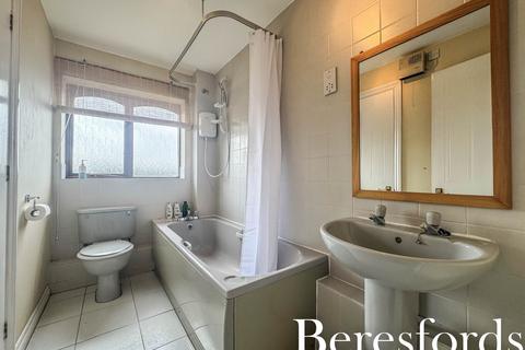 14 Bennison Drive, Harold Wood, Romford, RM3 0WJ