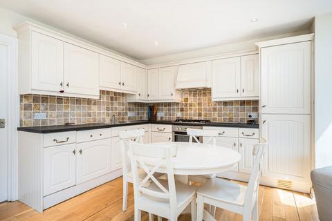 111 Ivydale Road, London, SE15 3DT