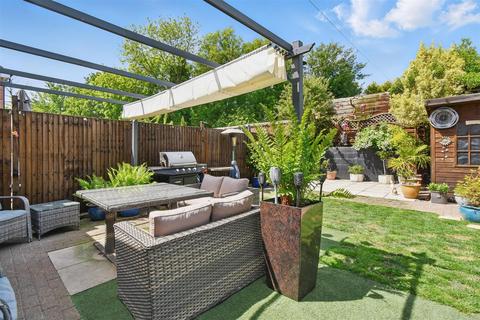 3 bedroom semi-detached house for sale, Drovers Court, Easingwold, York