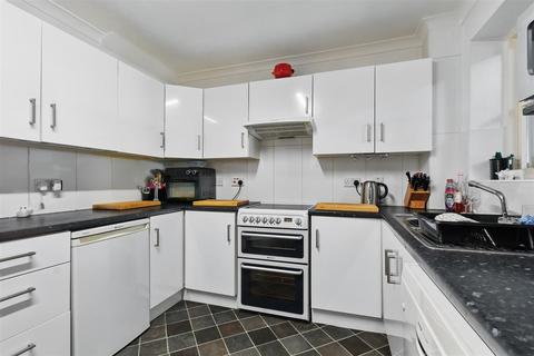 3 bedroom semi-detached house for sale, Drovers Court, Easingwold, York