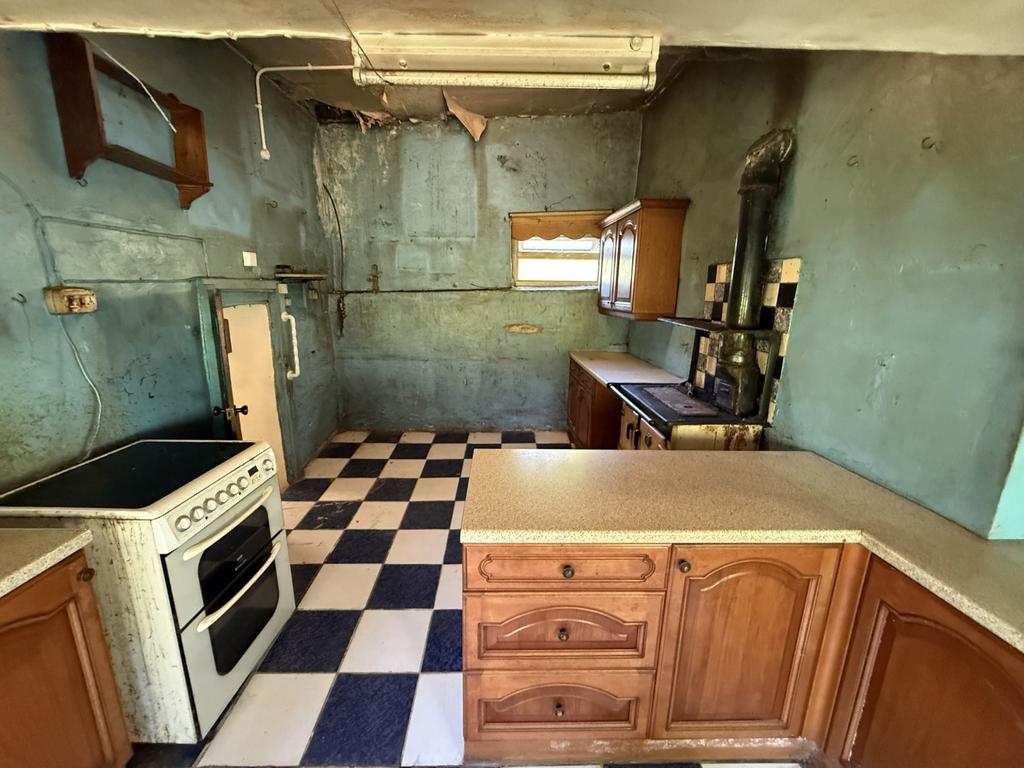 Kitchen  2