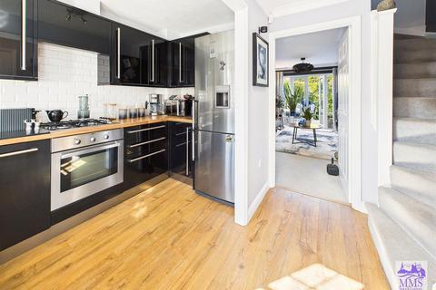19 Cagney Close, Wainscott, Rochester, ME3 8AY