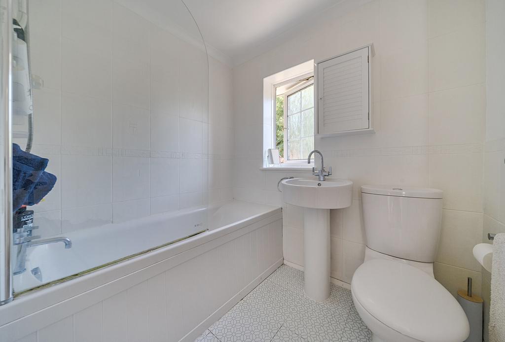 1298418-6-6830a09...