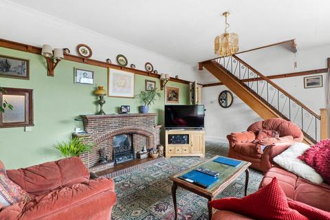 3 bedroom detached bungalow for sale, 25 Windmill Lane, Kempsey, Worcester.  WR5 3LL