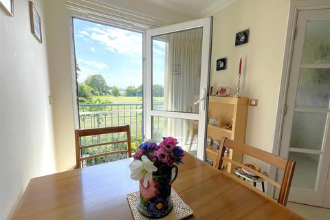 1 bedroom retirement property for sale, Talbot Road, Cheltenham