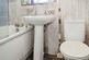 D3cc76b2-Bathroom.JPG