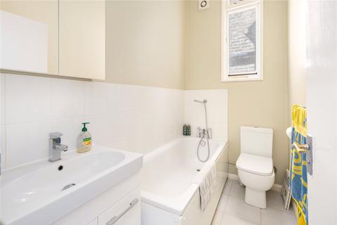 3 bedroom flat for sale, Powerscroft Road, Lower Clapton Road, London, E5