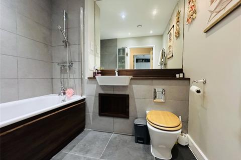 2 bedroom flat for sale, Ferdinand Court, Adenmore Road, London, SE6