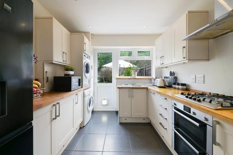80 Hatch Gardens, Tadworth, KT20 5JS