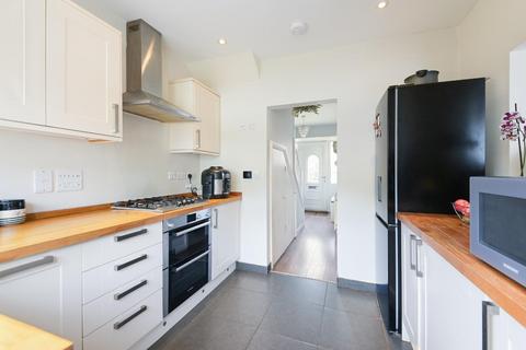 80 Hatch Gardens, Tadworth, KT20 5JS