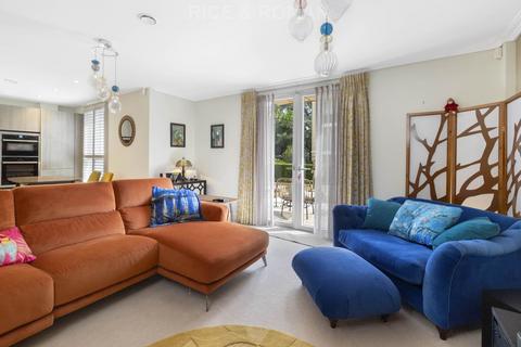 2 bedroom retirement property for sale, Hedingham Drive, Egham TW20