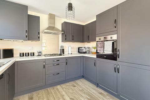 undefined, Telford TF4