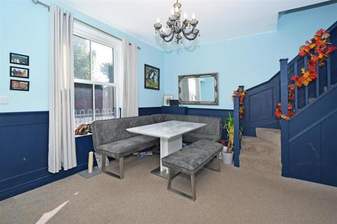 14 Cheadle Road, Uttoxeter, ST14 7BS