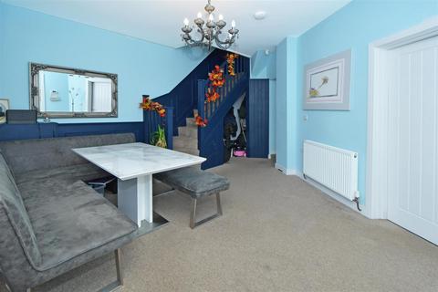 14 Cheadle Road, Uttoxeter, ST14 7BS