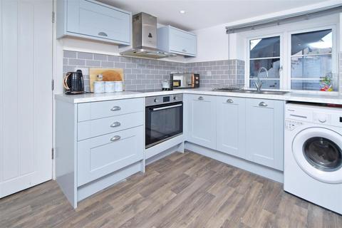 14 Cheadle Road, Uttoxeter, ST14 7BS