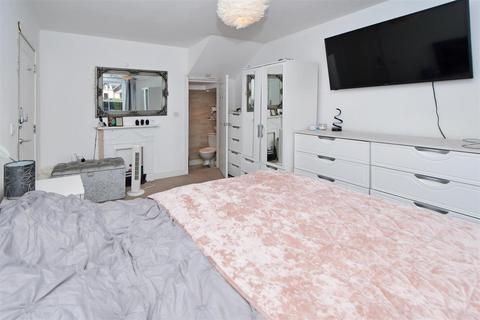 14 Cheadle Road, Uttoxeter, ST14 7BS