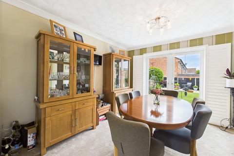 27 Bramble Lawn, Abbeydale, Gloucester, GL4 5YF