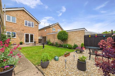27 Bramble Lawn, Abbeydale, Gloucester, GL4 5YF