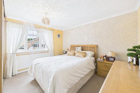27 Bramble Lawn, Abbeydale, Gloucester, GL4 5YF