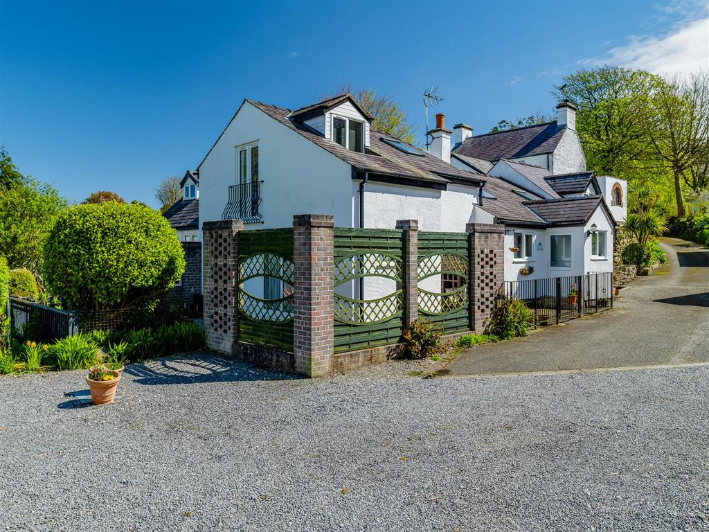 Holiday Cottage 2- Ty Menyn (Butter House)