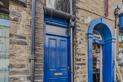 2 bedroom flat for sale, Market Street, New Mills, SK22