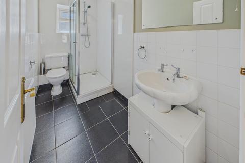 2 bedroom flat for sale, Market Street, New Mills, SK22