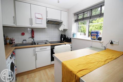 1 bedroom apartment for sale, Chagny Close, Letchworth Garden City, SG6 4BY